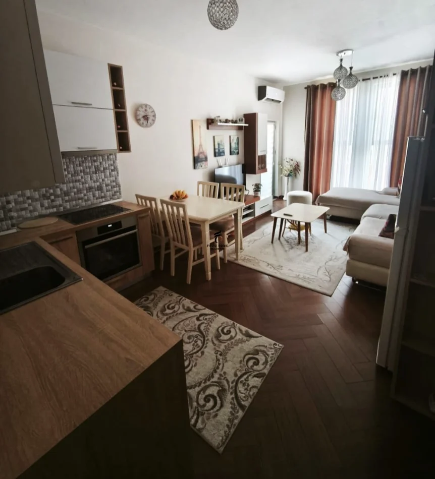 Tirane, shitet apartament 1+1 Kati 6, 66 m² 110.000 € (ASTIR)