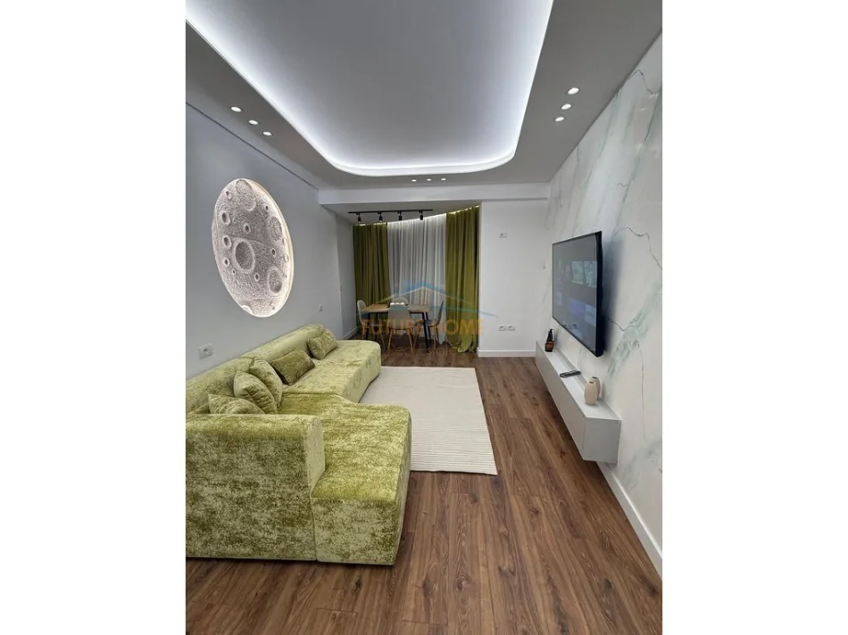 Tirane, shitet apartament 1+1 Kati 6, 70 m² 125.000 € (Unaza e Re)
