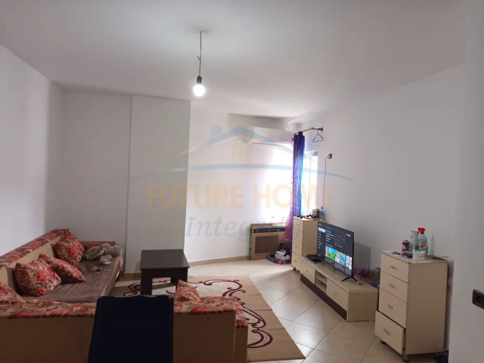 Tirane, shitet apartament 1+1 Kati 6, 89 m² 130.000 € (UNAZA E RE)
