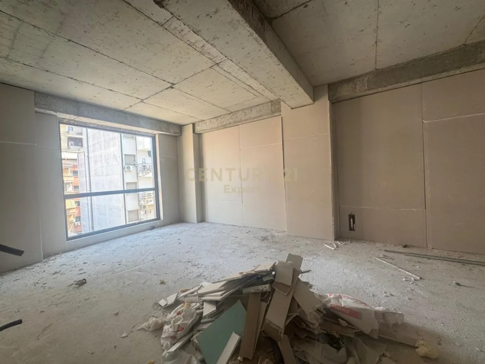 Tirane, shitet apartament 1+1 Kati 6, 99 m² 407.000 € (Qender expert147936)