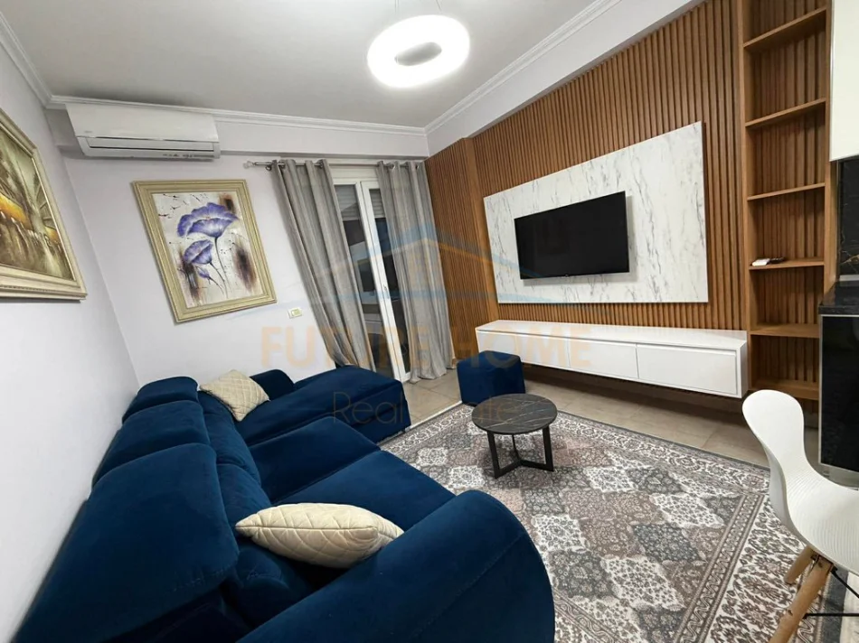 Tirane, shitet apartament 1+1 Kati 7, 60 m² 115.000 €