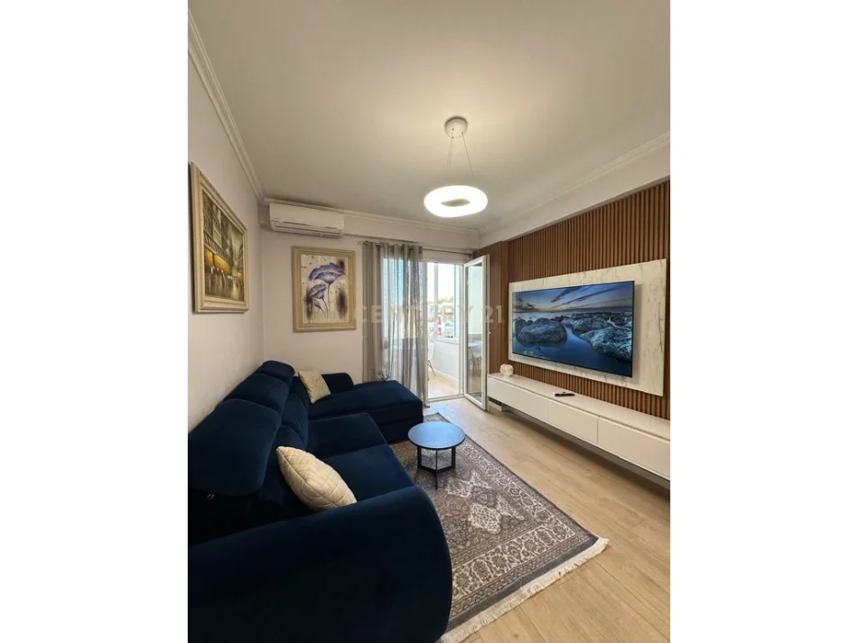 Tirane, shitet apartament 1+1 Kati 7, 67 m² 133.000 €