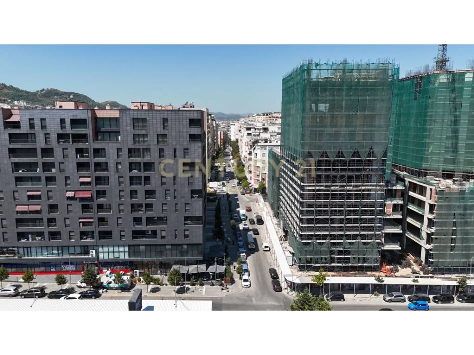 Tirane, shitet apartament 1+1 Kati 7, 67 m² 184.000 € (Komuna e Parisit)