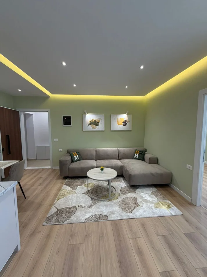 Tirane, shitet apartament 1+1 Kati 9, 56 m² 189.000 € (Rruga Myslym Shyri)