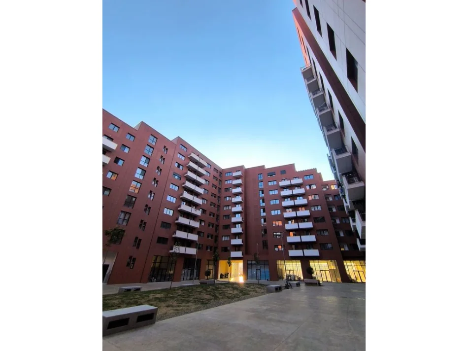 Tirane, shitet apartament 1+1 Kati 9, 81 m² 118.000 €