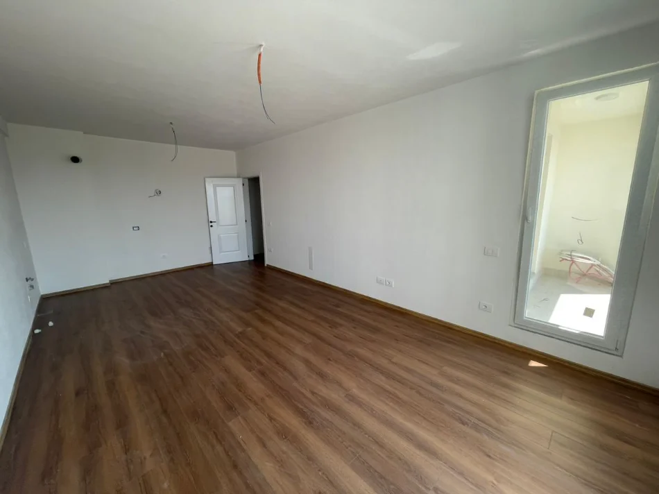 Tirane, shitet apartament 2+1 , 108 m² 88.000 € (Kamez)