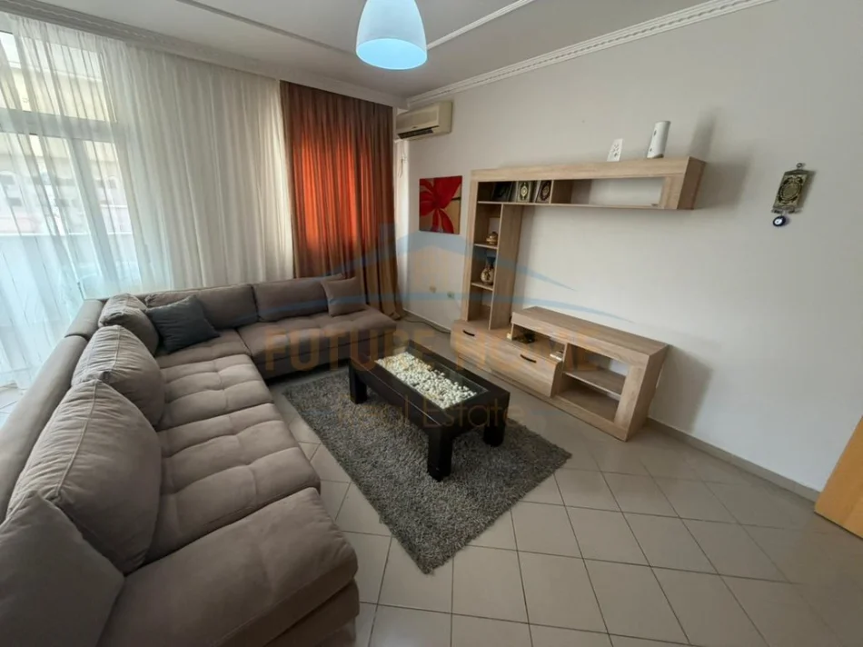 Tirane, shitet apartament 2+1+2+Ballkon Kati 6, 126 m² 27,800,000 Lekë (Komuna e Parisit)