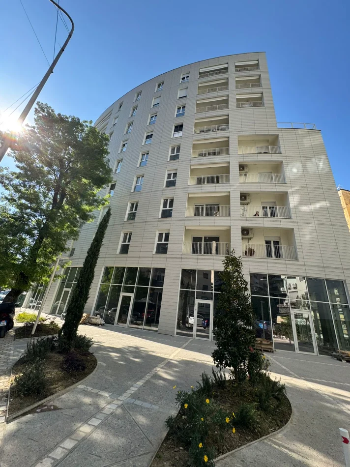 Tirane, shitet apartament 2+1+2 Kati 1, 120 m² 470.000 € (FAIK KONICA)
