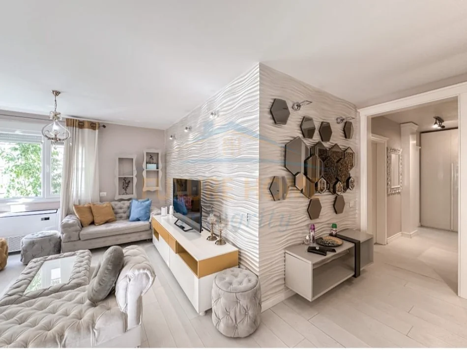 Tirane, shitet apartament 2+1+2 Kati 2, 89 m² (Kopshti Zoologjik)