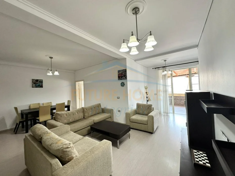 Tirane, shitet apartament 2+1+2 Kati 8, 98 m² (Tregu Elektrik)  20,000,000 Lekë