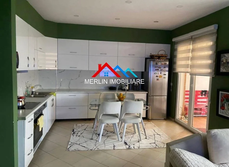 Tirane, shitet apartament 2+1+2tualete+post parkimi, ne Katin e 2, 123 m² per  175000 EURO (RRUGA BAFTJAR LICI, FRESK)