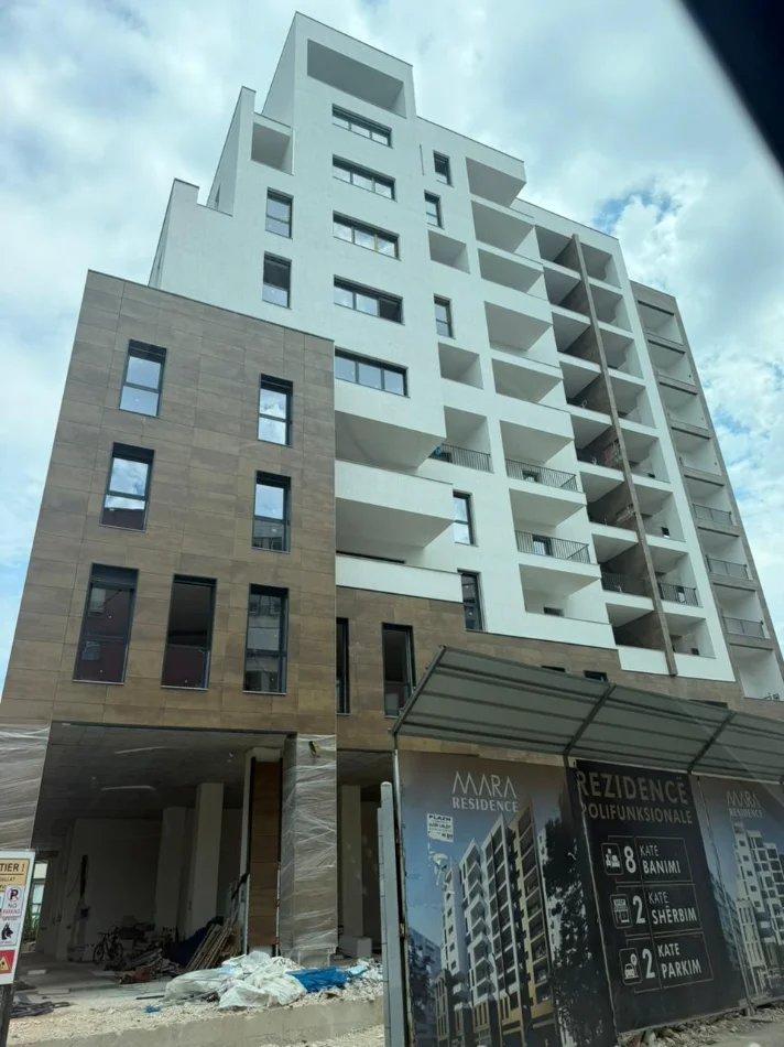 Tirane, shitet apartament 2+1+Aneks+Ballkon , 113 m² 210.000 € (laprake)