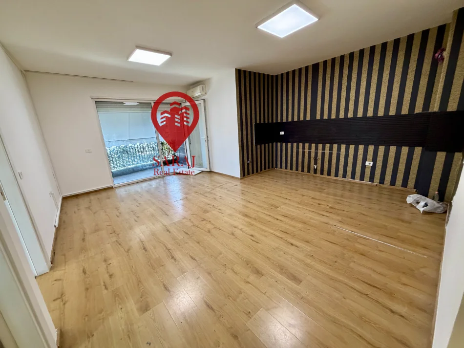 Tirane, shitet apartament 2+1+Aneks+Ballkon , 97 m² 290.000 € (Komuna e Parisit te Kika 2)