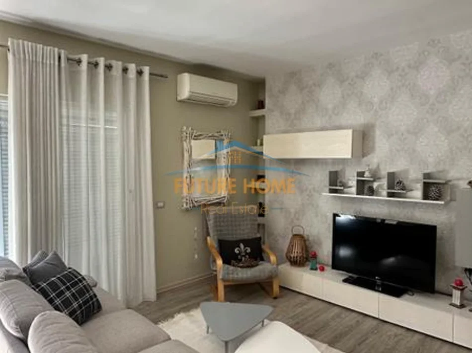 Tirane, shitet apartament 2+1+Aneks+Ballkon Kati 1, 97 m² 195.000 € (Selite)
