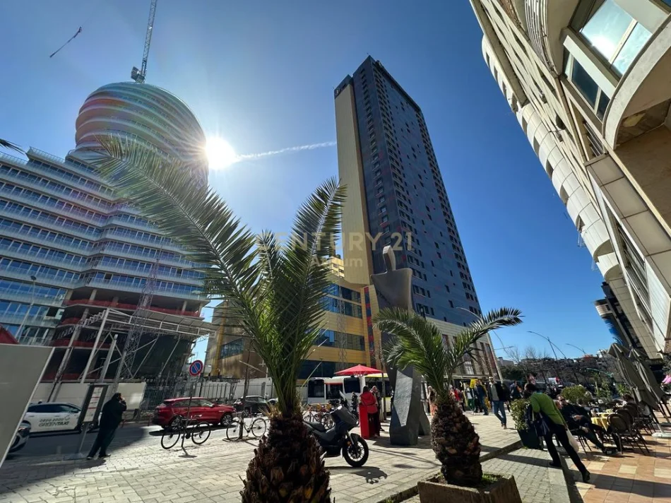 Tirane, shitet apartament 2+1+Aneks+Ballkon Kati 3, 114 m² 325.000 € (Qender)