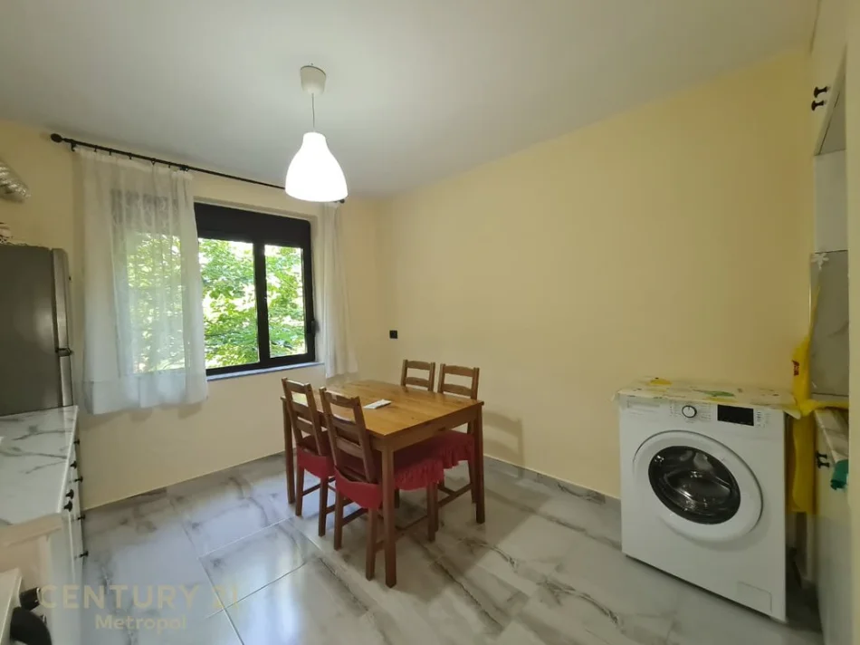 Tirane, shitet apartament 2+1+Aneks+Ballkon Kati 3, 55 m² 147.000 € (zogu i zi)