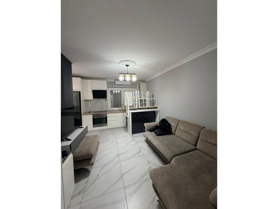 Tirane, shitet apartament 2+1+Aneks+Ballkon Kati 3, 90 m² 220.000 €