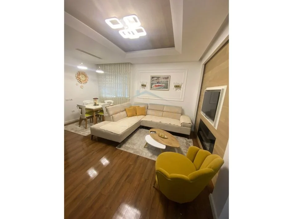 Tirane, shitet apartament 2+1+Aneks+Ballkon Kati 4, 93 m² 195.300 € (LIQENI THATE)