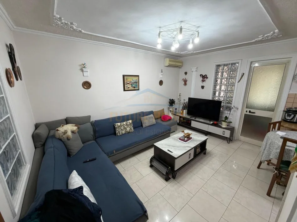Tirane, shitet apartament 2+1+Aneks+Ballkon Kati 5, 72 m² 160.000 € (Shkolla e Baletit)