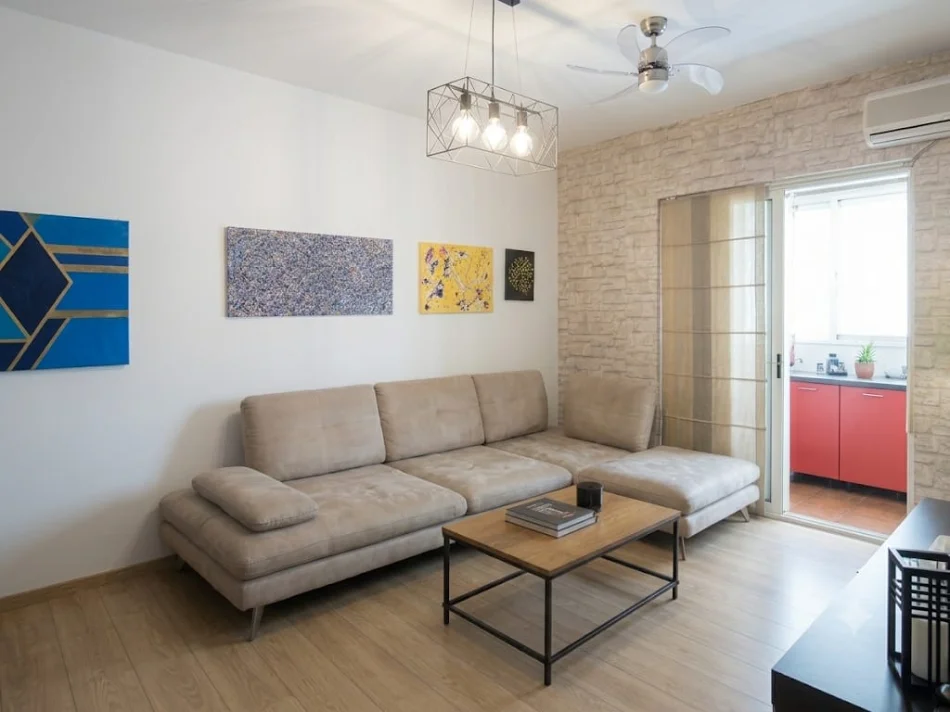 Tirane, shitet apartament 2+1+Aneks Kati 4, 71 m² 169.000 €