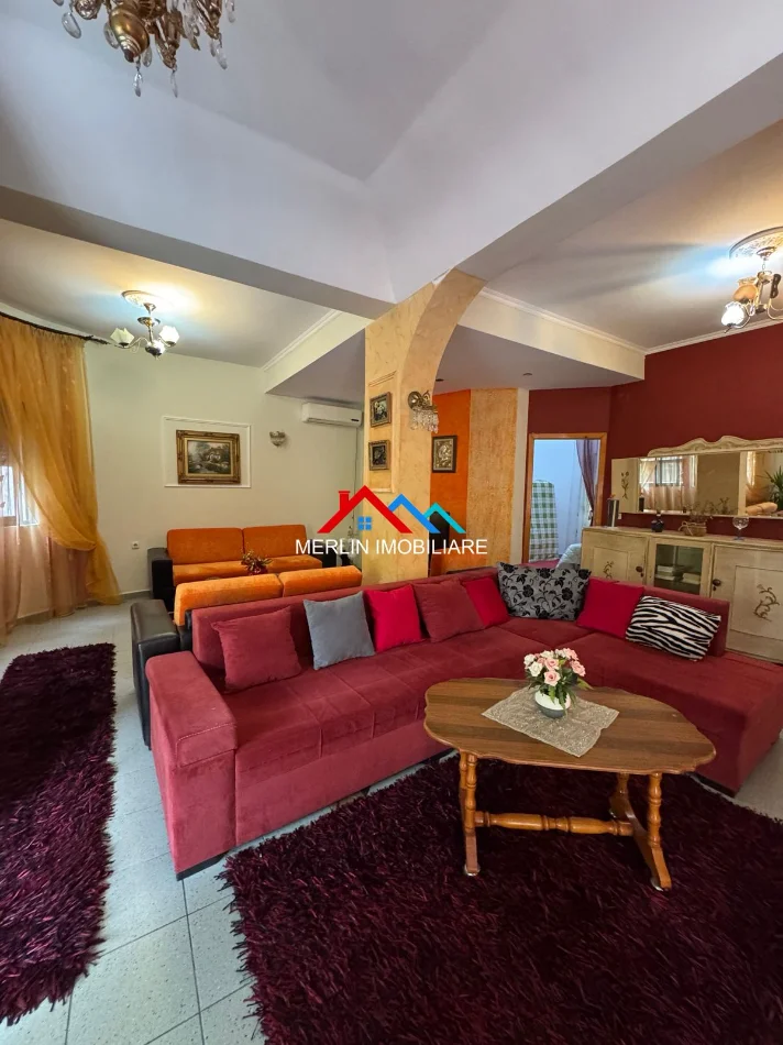 Tirane, shitet apartament 2+1+Ballkon Kati 0, 118 m² 176.800 € (RRUGA GJIN GJERGJI,SELITE)