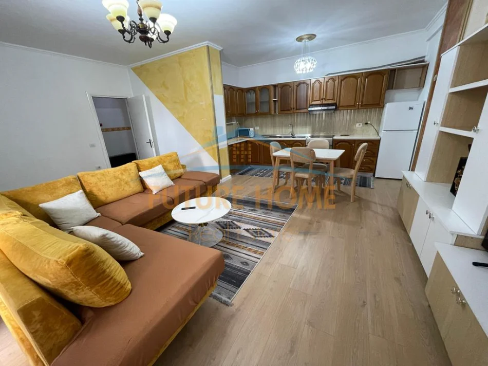 Tirane, shitet apartament 2+1+Ballkon Kati 1, 122 m² 210.000 €