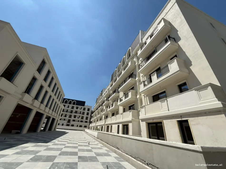 Tirane, shitet apartament 2+1+Ballkon Kati 1, 129 m² 232.000 € (Mjull Bathore)