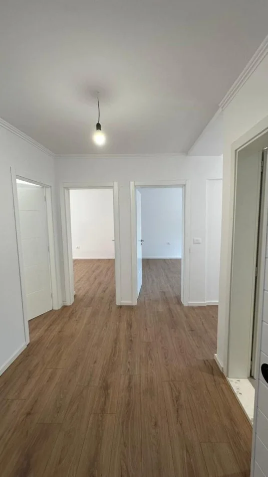 Tirane, shitet apartament 2+1+Ballkon Kati 1, 62 m² 118.000 € (VARRI BAMIT XHAMLLIKU)
