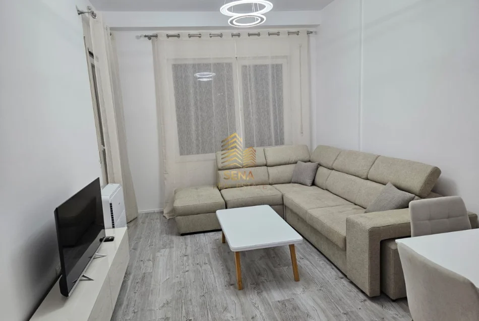 Tirane, shitet apartament 2+1+Ballkon Kati 1, 86 m² 19.000.000 Lek (Yzberisht, Rezidenca Henke)