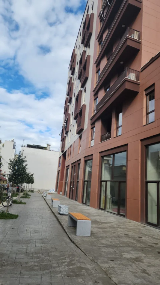Tirane, shitet apartament 2+1+Ballkon Kati 1, 97 m² 320.100 € (Myslym Shyrri)