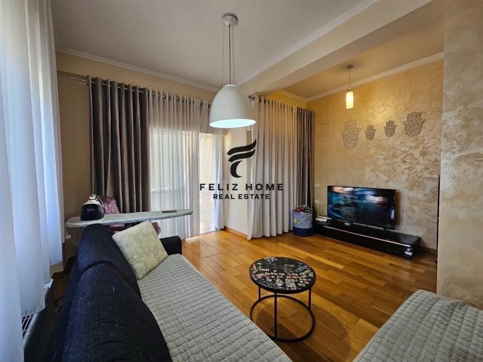 Tirane, shitet apartament 2+1+Ballkon Kati 3, 105 m² 255.000 € (LIQENI I THATE)