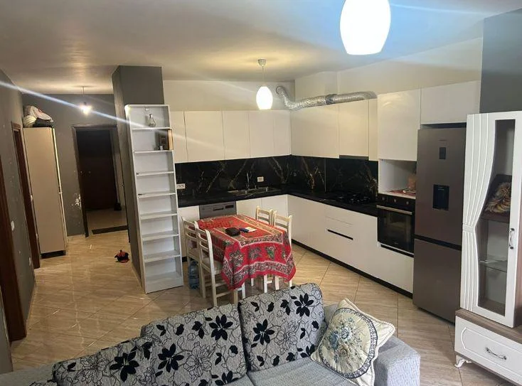 Tirane, shitet apartament 2+1+Ballkon Kati 3, 108 m² 170.000 € (ASTIR)