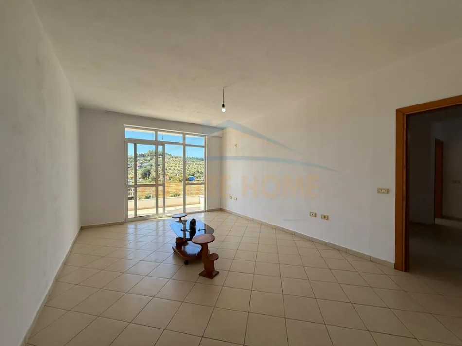 Tirane, shitet apartament 2+1+Ballkon Kati 3, 110 m² 170.500 € (Unaza e Re)
