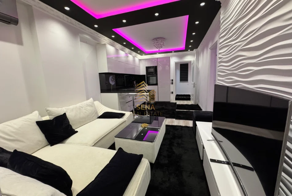 Tirane, shitet apartament 2+1+Ballkon Kati 4, 83 m² 165.000 € (Fresk)