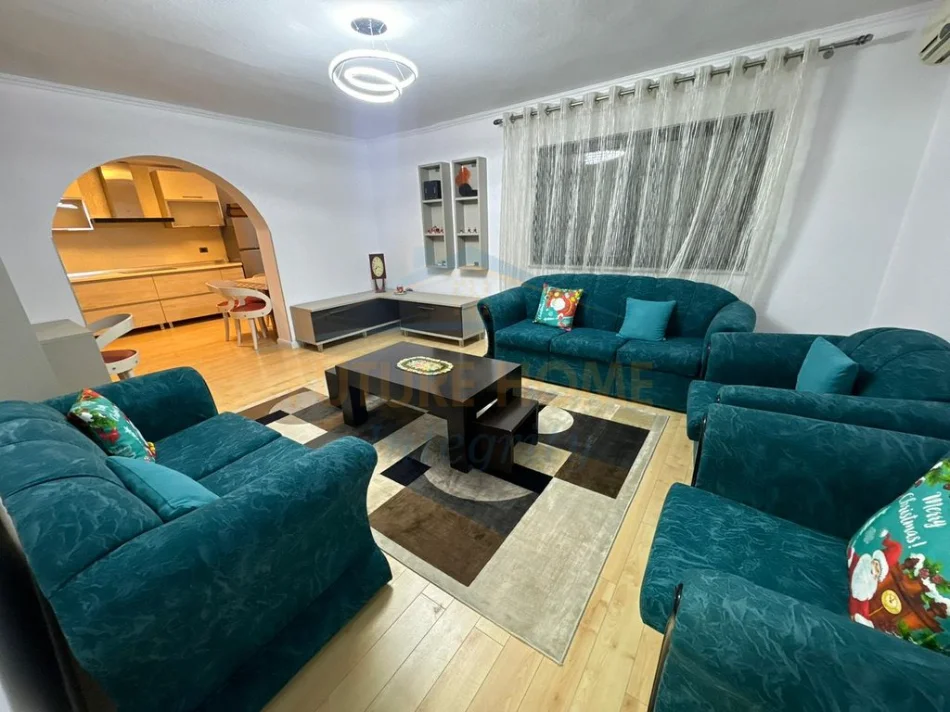 Tirane, shitet apartament 2+1+Ballkon Kati 4, 91 m² (Shkolla e Baletit)