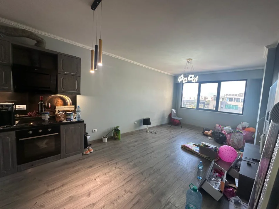 Tirane, shitet apartament 2+1+Ballkon Kati 5, 105 m² 168.000 € (Casa Italia)