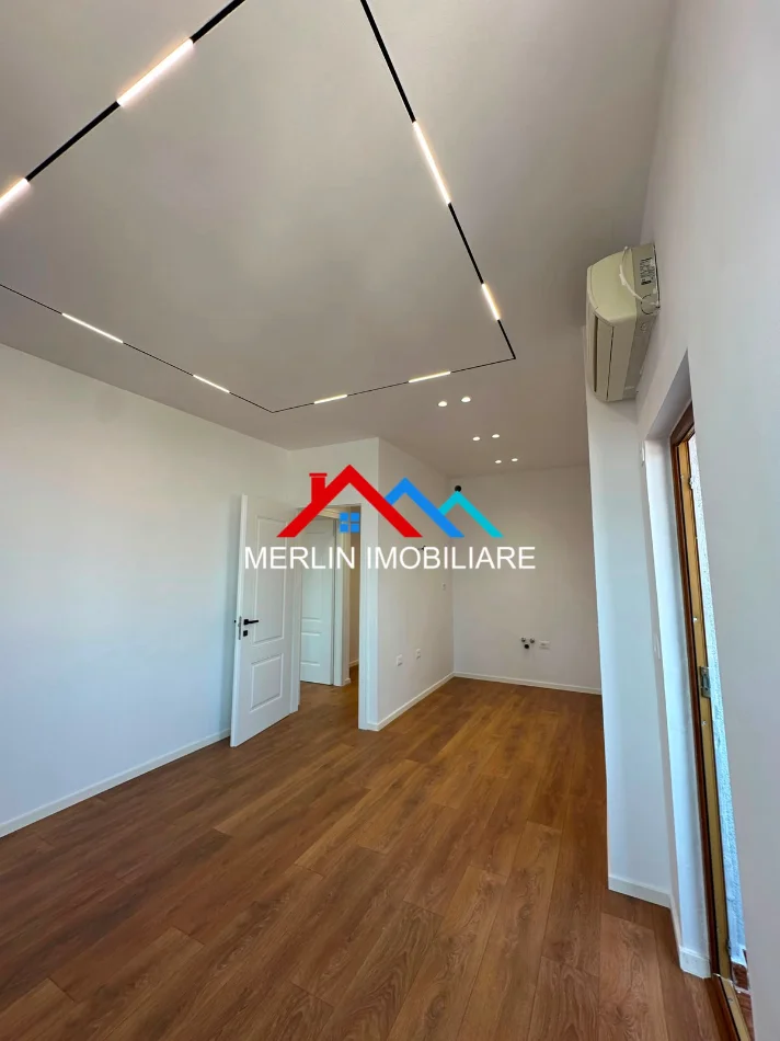 Tirane, shitet apartament 2+1+Ballkon Kati 5, 86 m² 198.000 € (RRUGA FADIL BADINAKU)