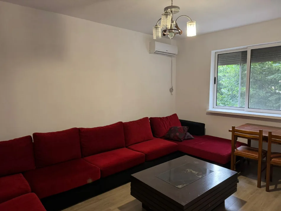 Tirane, shitet apartament 2+1+Ballkon Kati 6, 105 m² 142.000 € (tek Restorant Fresku Tirane)