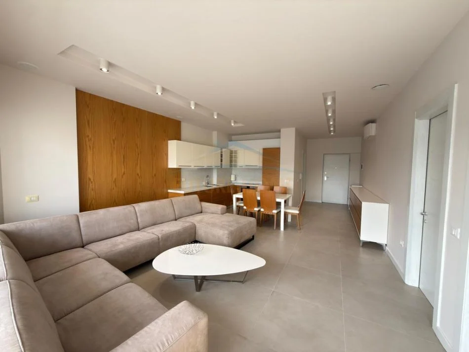Tirane, shitet apartament 2+1+Ballkon Kati 7, 118 m² 345.000 € (KIKA 2)