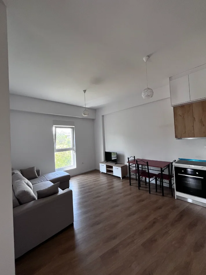 Tirane, shitet apartament 2+1+Ballkon Kati 7, 74 m² 134.000 € (Kompleksi Kaimi)