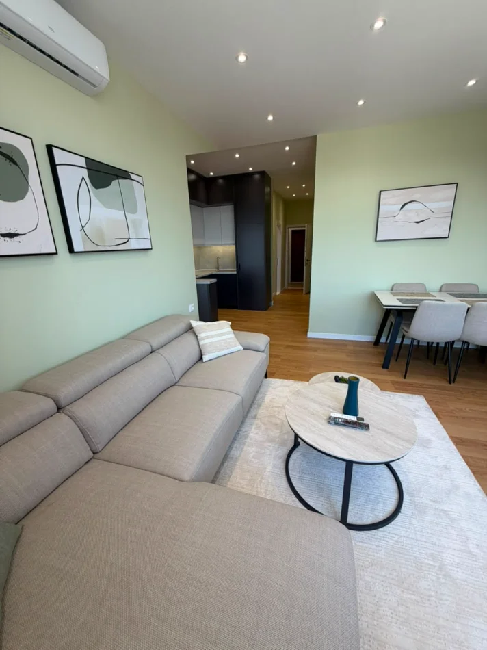 Tirane, shitet apartament 2+1+Ballkon Kati 8, 70 m² 235.000 € (Myslym Shyri)