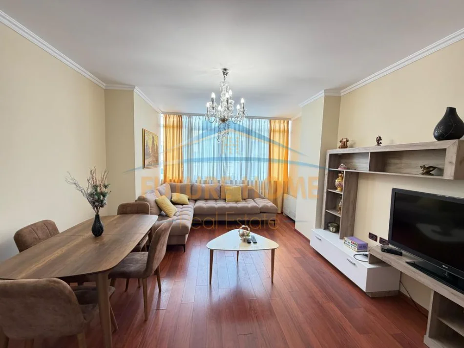 Tirane, shitet apartament 2+1+Ballkon Kati 8, 95 m² 230.000 € (Zhan Dark)