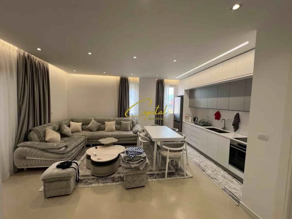 Tirane, shitet apartament 2+1 Kati 0, 103 m² 175.000 € (YZBERISHT)
