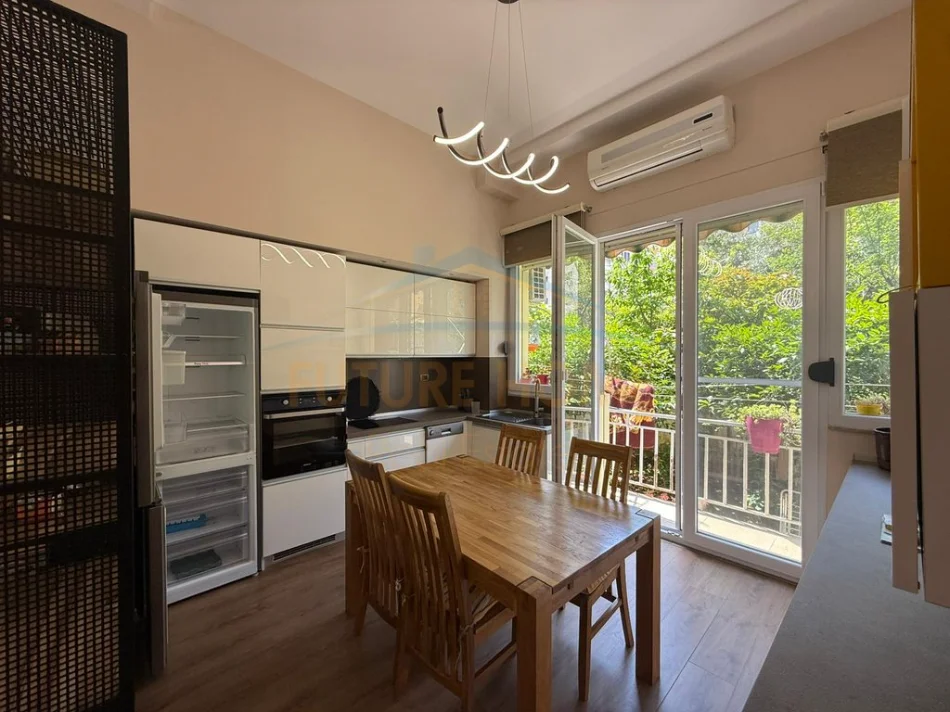 Tirane, shitet apartament 2+1 Kati 0, 133 m² 188.000 € (muhamed deliu)