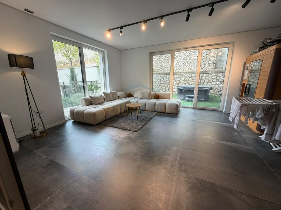Tirane, shitet apartament 2+1 Kati 0, 90 m² 545.000 € (TEG)