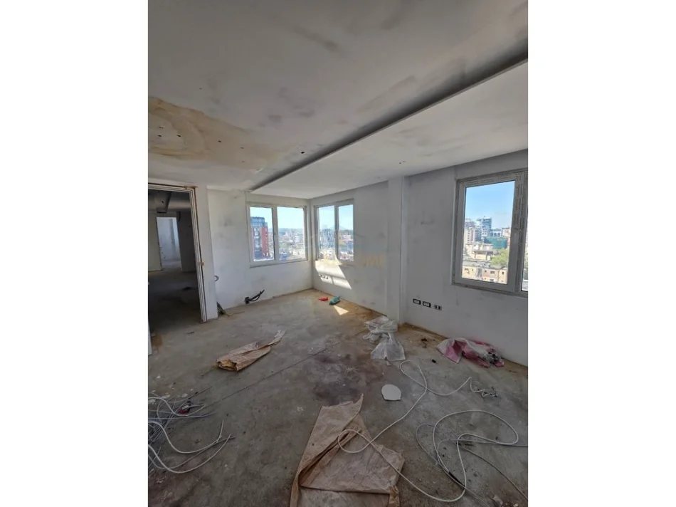 Tirane, shitet apartament 2+1 Kati 10, 129 m² 422.400 € (ISH EKSPOZITA)