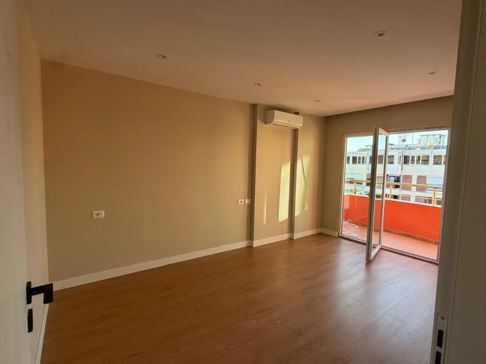 Tirane, shitet apartament 2+1 Kati 10, 80 m² 196.000 € (KOMPLEKSI USLUGA)