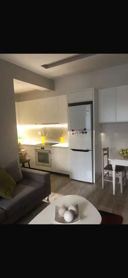 Tirane, shitet apartament 2+1 Kati 1, 100 m² 270.000 € (STADIUMI DINAMO)