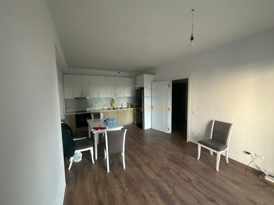 Tirane, shitet apartament 2+1 Kati 1, 105 m² 235.600 €