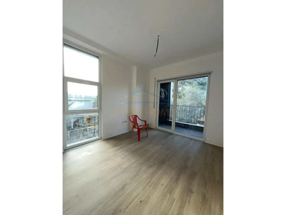 Tirane, shitet apartament 2+1 Kati 1, 106 m² 217.000 € (Rruga Bedri Karapici)